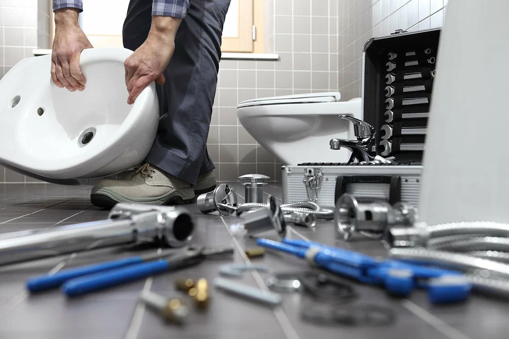 Professional bathroom plumbing repair in Ladera Ranch